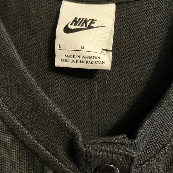 Nike button up romper - Picture 2 of 5